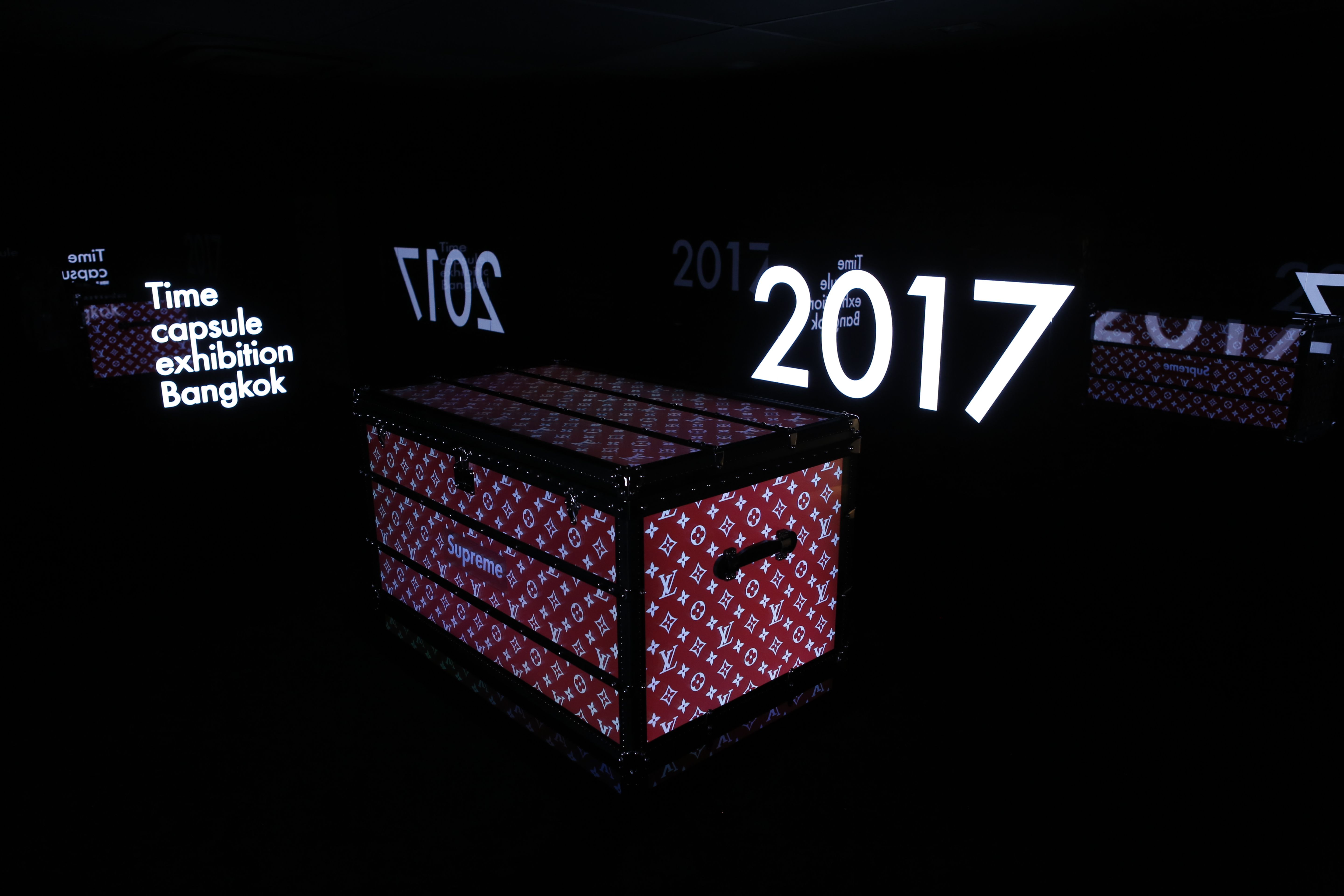 LOUIS VUITTON TIME CAPSULE BANGKOK EXHIBITION 2017